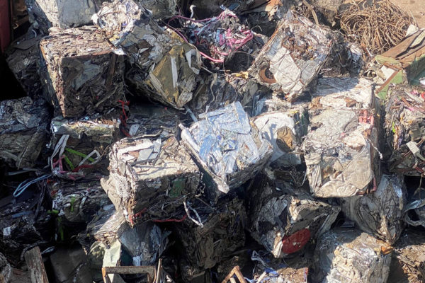 Bundle of Light Scrap supplied for melting companies - main material photo